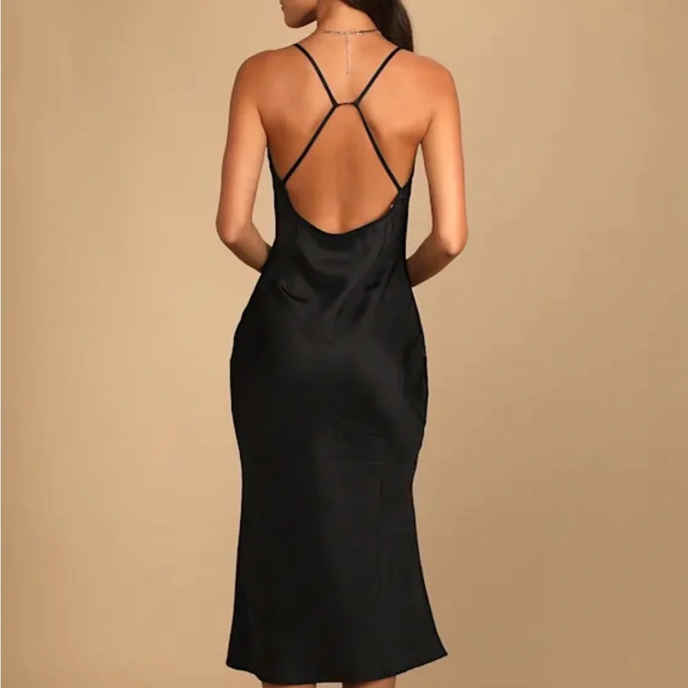Lowe Back Strappy Midi Dress - Picture 2 of 2